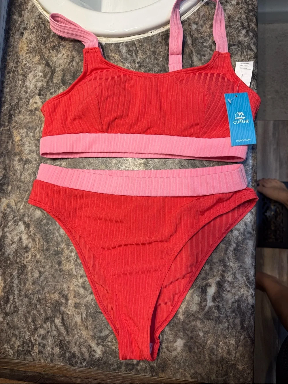 CUPSHE Red and Pink Ribbed Color-Block Bikini Set